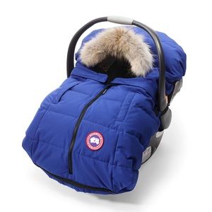 Canada Goose Fawn Bunting- NWT Pacific Blue